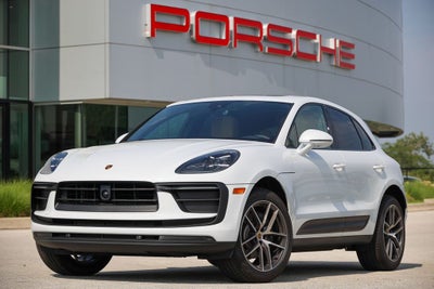 2026 Porsche Macan Base