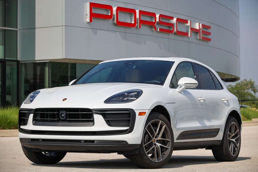 2026 Porsche Macan Base