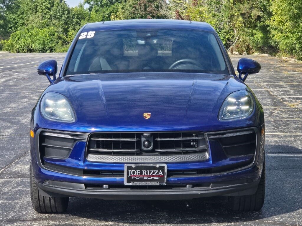 2025 Porsche Macan Base