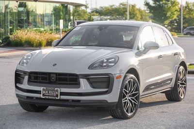 2023 Porsche Macan Base