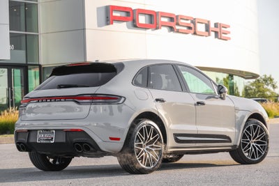 2023 Porsche Macan Base