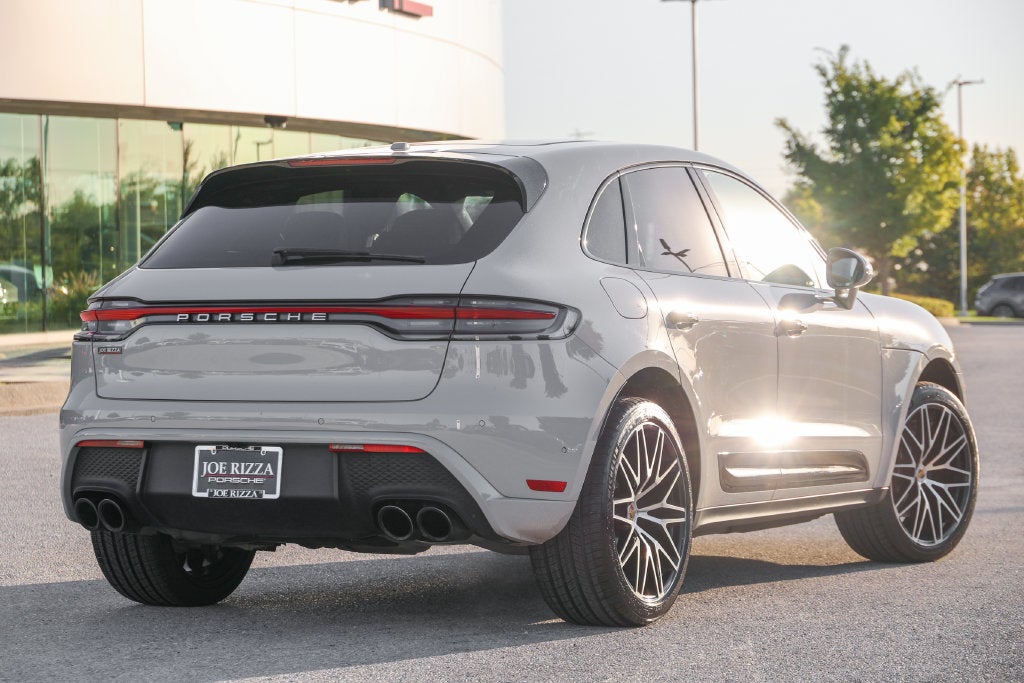 2023 Porsche Macan Base
