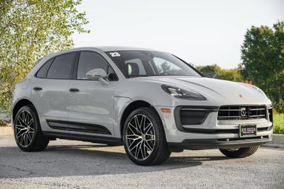 2023 Porsche Macan Base