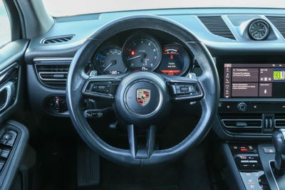 2023 Porsche Macan Base