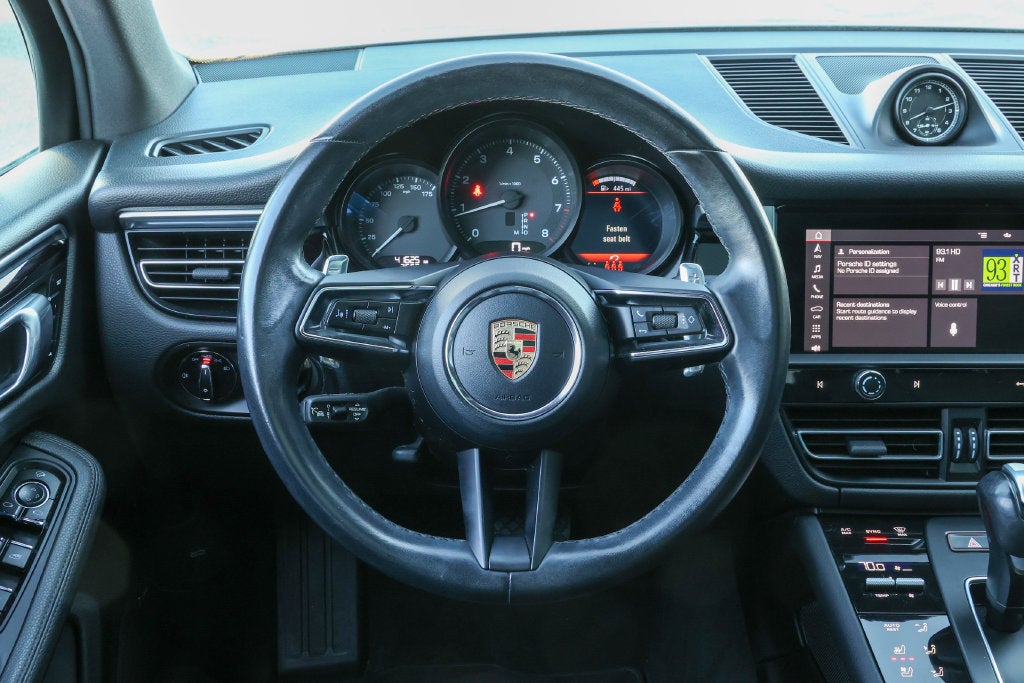 2023 Porsche Macan Base