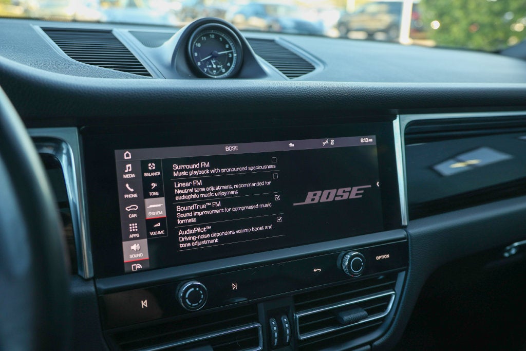 2023 Porsche Macan Base