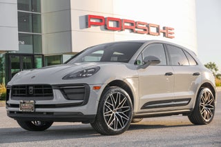2023 Porsche Macan Base