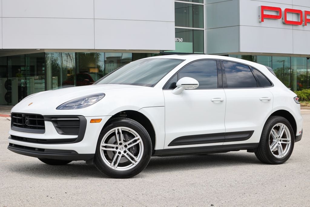 2023 Porsche Macan Base