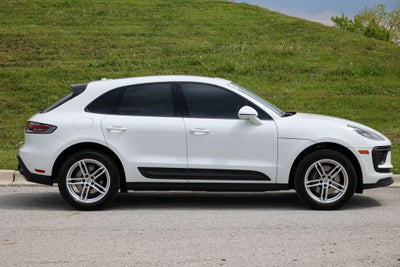 2023 Porsche Macan Base