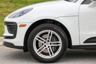 2023 Porsche Macan Base