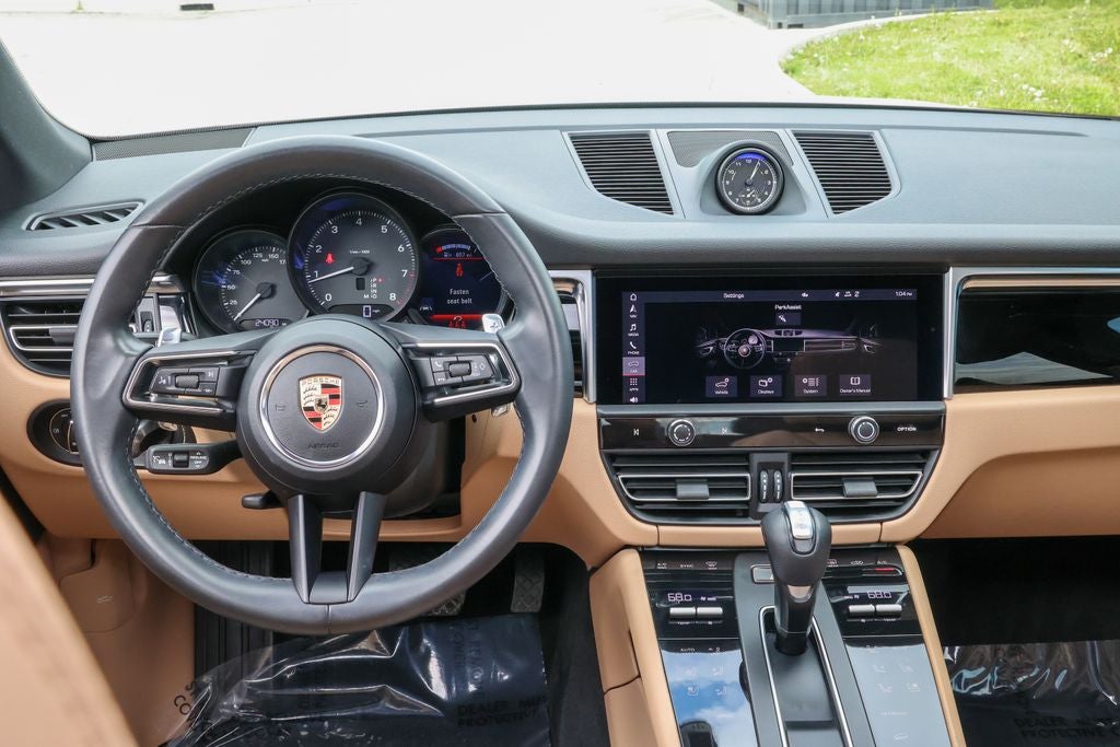 2023 Porsche Macan Base