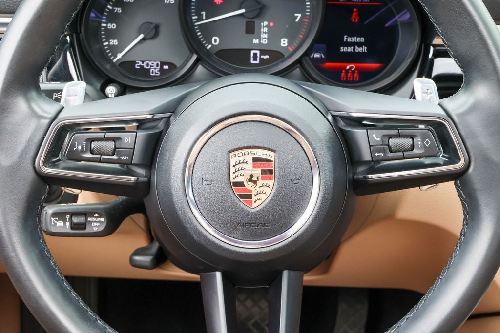 2023 Porsche Macan Base