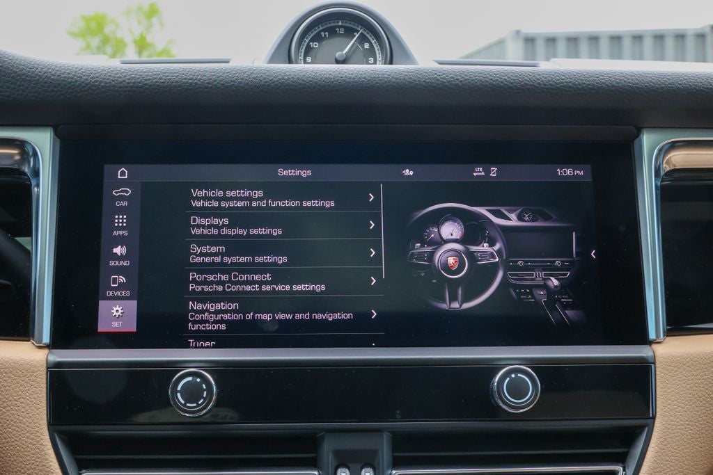 2023 Porsche Macan Base
