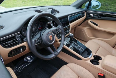 2023 Porsche Macan Base