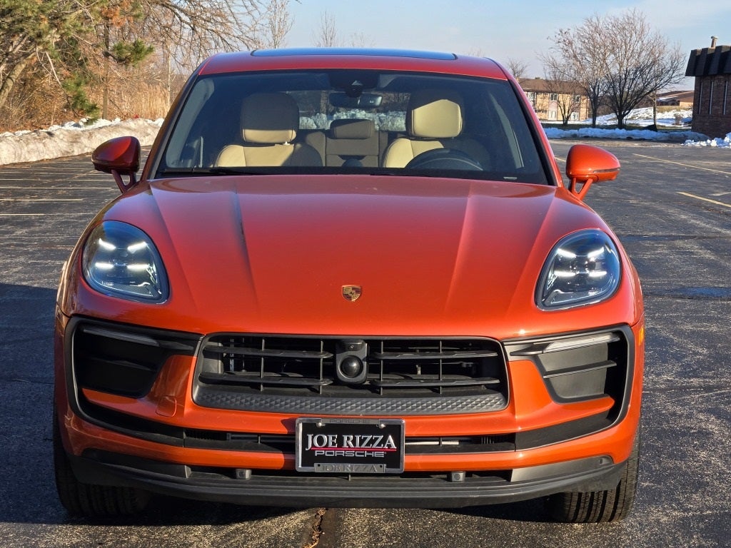 2025 Porsche Macan Base