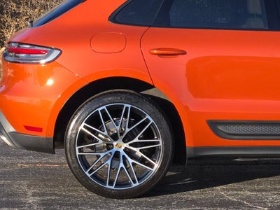 2025 Porsche Macan Base