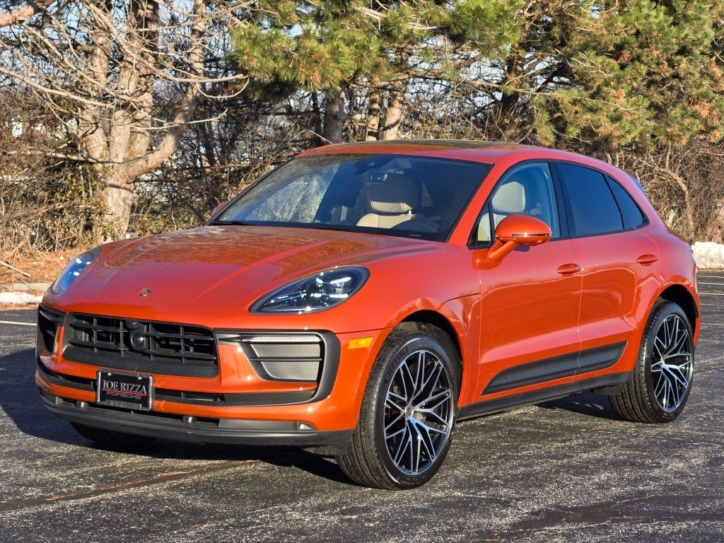 2025 Porsche Macan Base