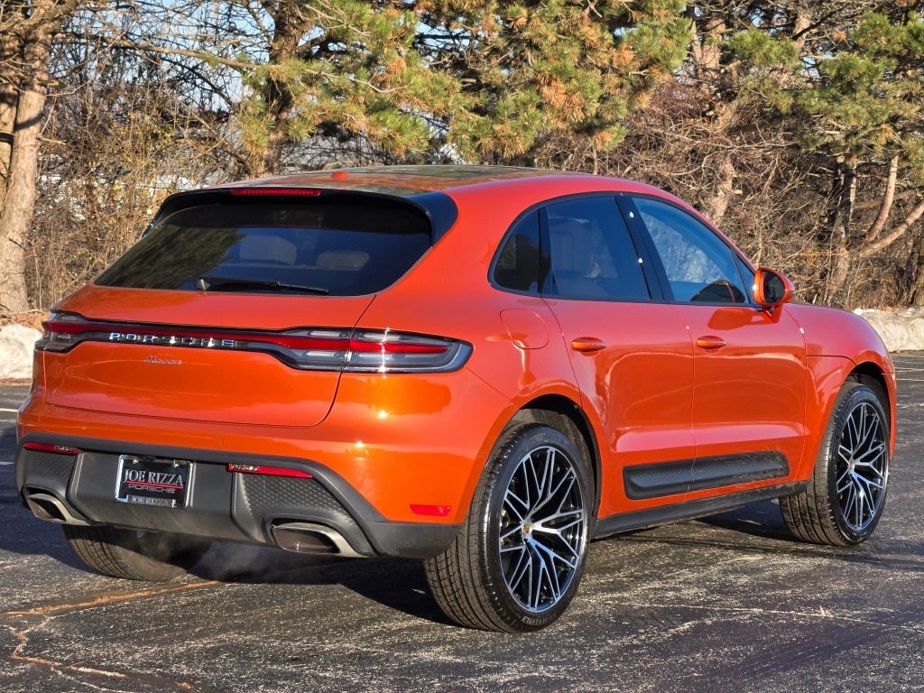 2025 Porsche Macan Base