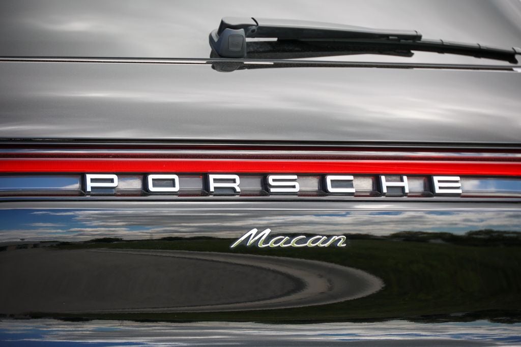 2026 Porsche Macan Base
