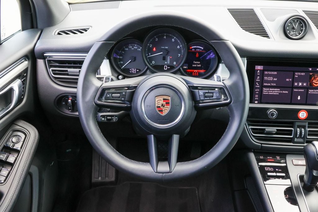 2026 Porsche Macan Base