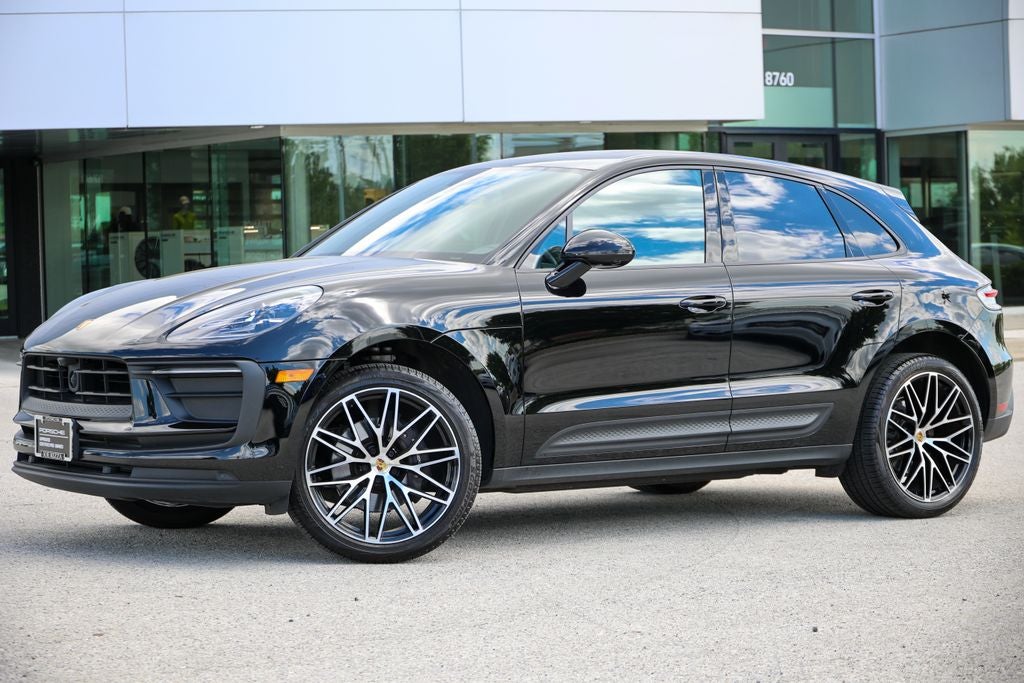 2026 Porsche Macan Base