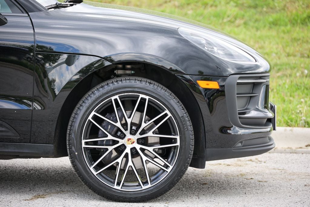 2026 Porsche Macan Base