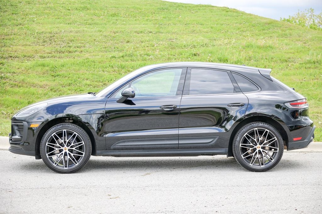 2026 Porsche Macan Base