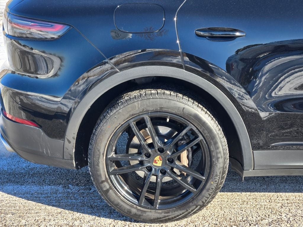2022 Porsche Cayenne Base
