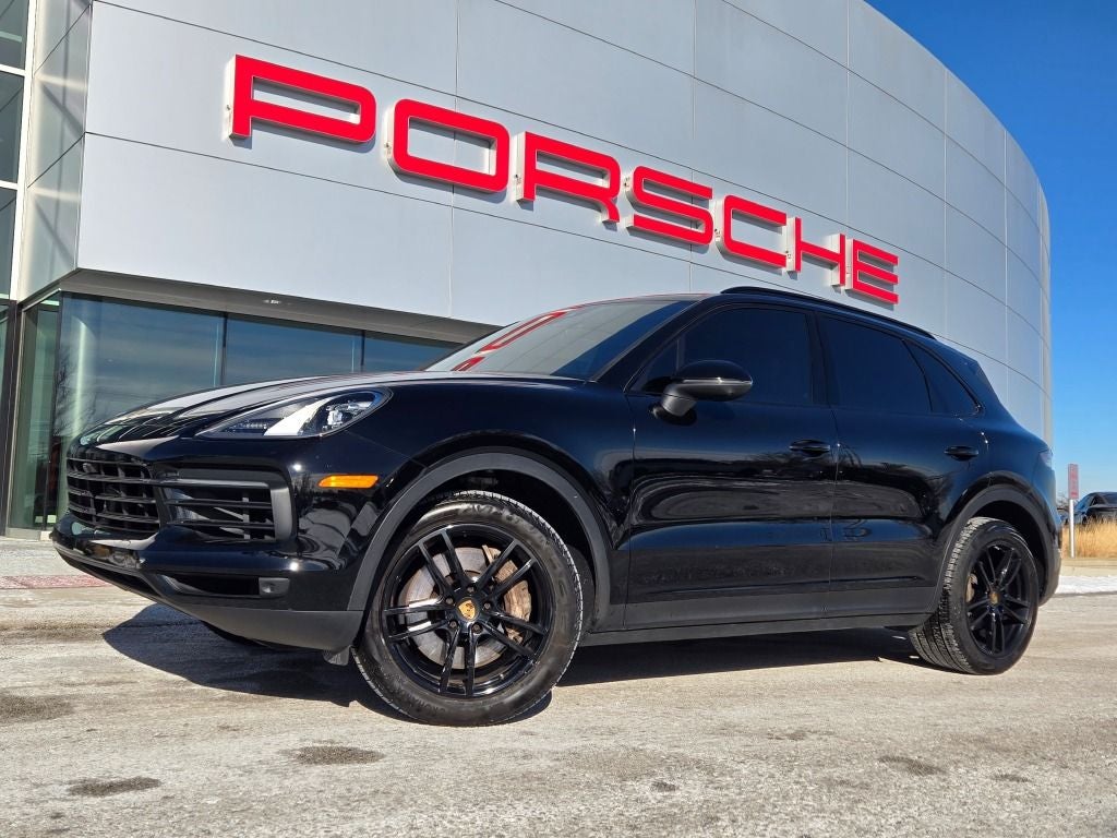 2022 Porsche Cayenne Base