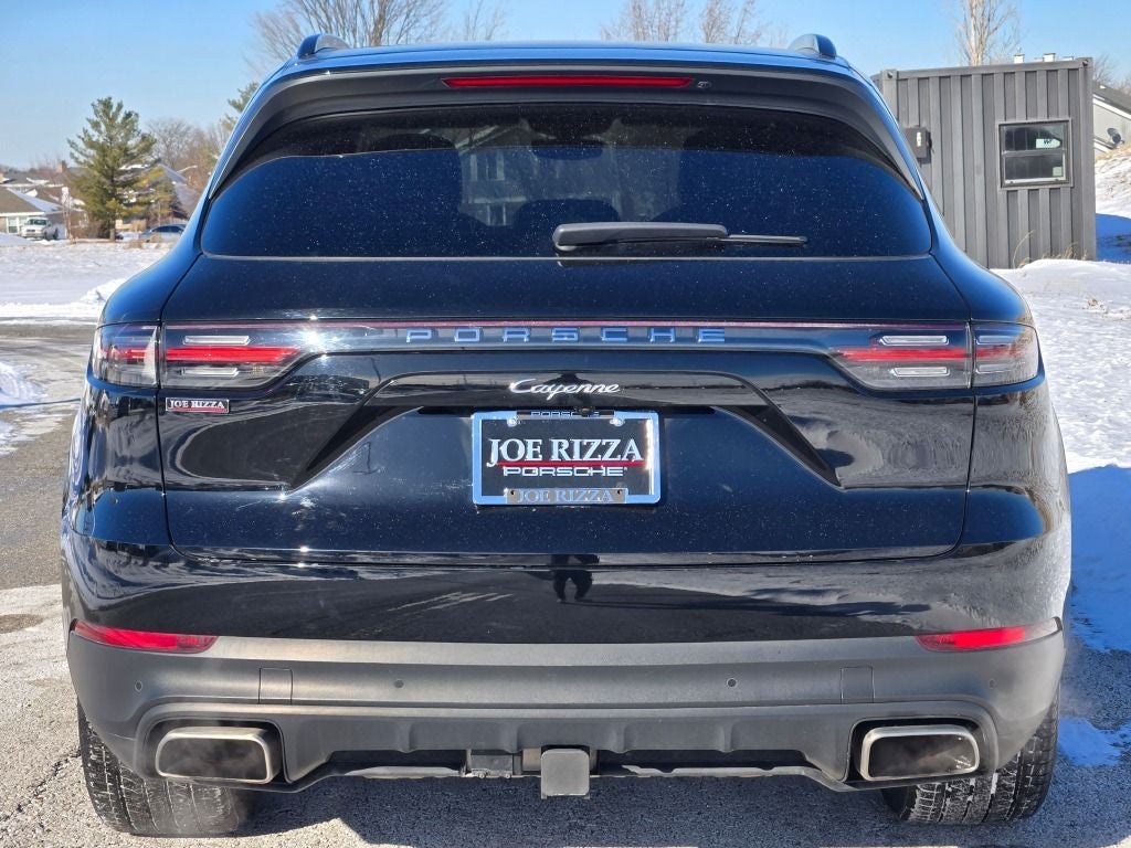 2022 Porsche Cayenne Base