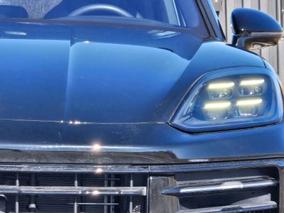 2025 Porsche Cayenne Base