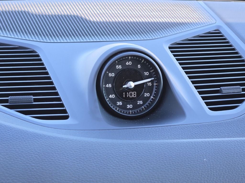 2025 Porsche Cayenne Base