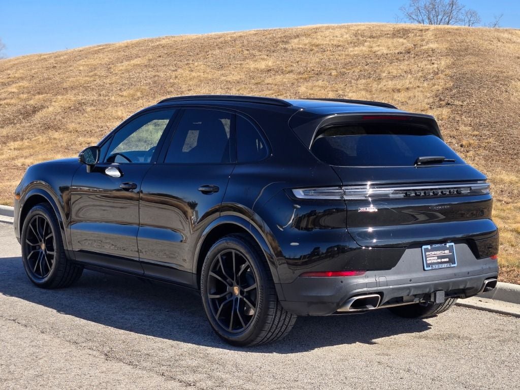 2025 Porsche Cayenne Base