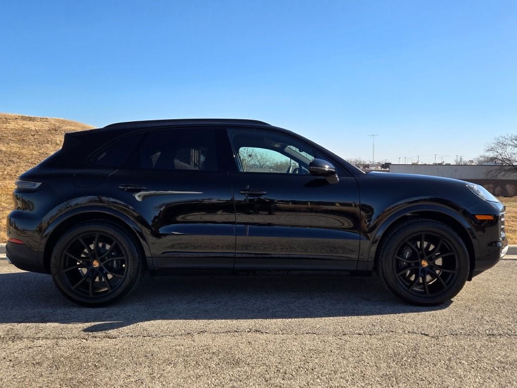2025 Porsche Cayenne Base