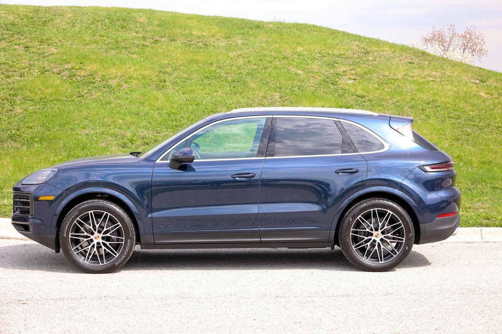 2025 Porsche Cayenne Base