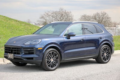 2025 Porsche Cayenne Base