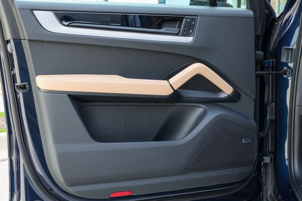 2025 Porsche Cayenne Base