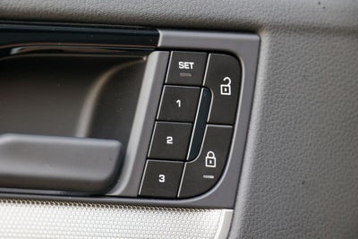 2025 Porsche Cayenne Base