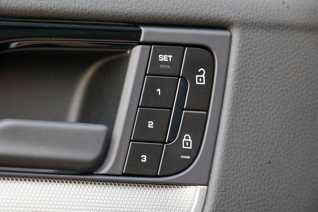 2025 Porsche Cayenne Base