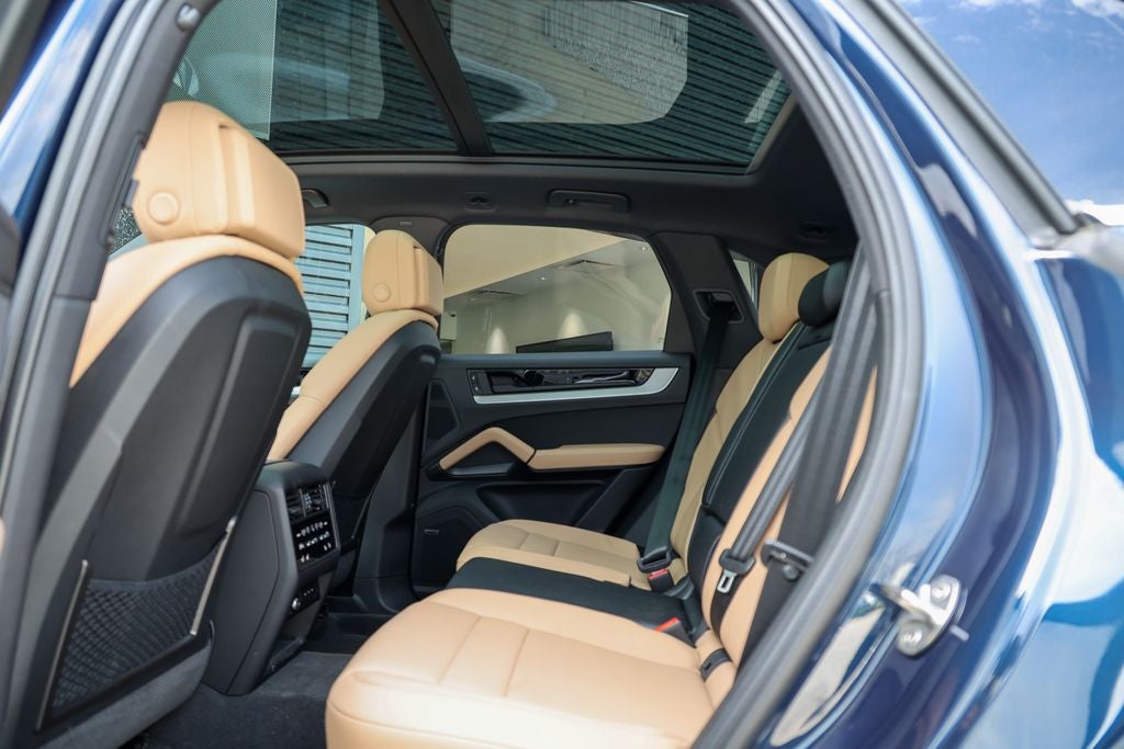 2025 Porsche Cayenne Base