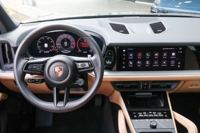 2025 Porsche Cayenne Base