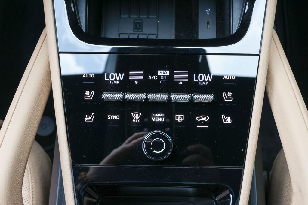 2025 Porsche Cayenne Base