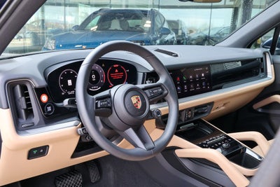 2025 Porsche Cayenne Base