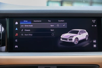 2025 Porsche Cayenne Base