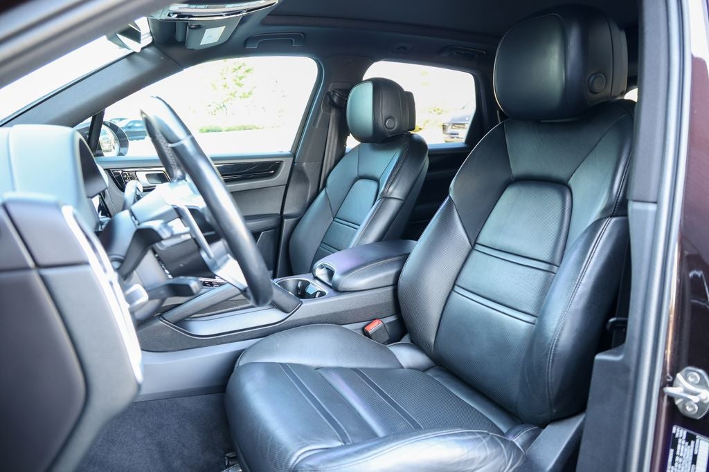 2020 Porsche Cayenne Base