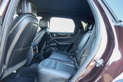 2020 Porsche Cayenne Base
