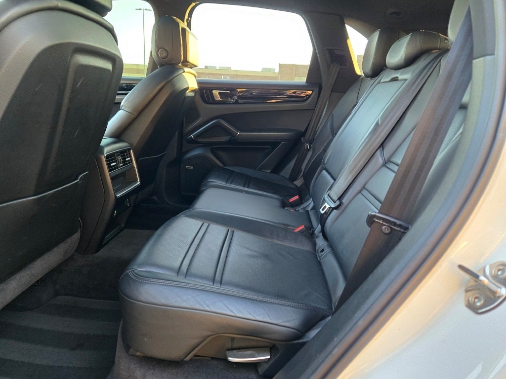 2020 Porsche Cayenne Base