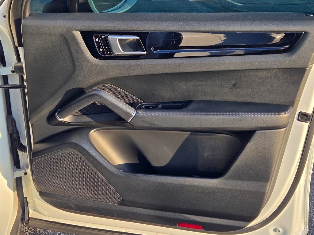 2020 Porsche Cayenne Base