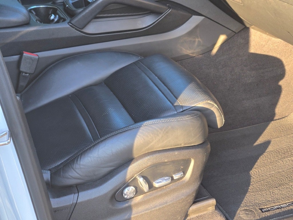 2020 Porsche Cayenne Base