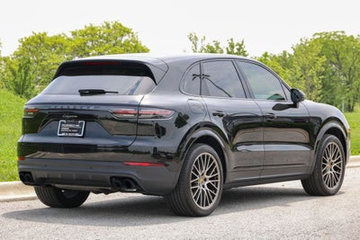 2023 Porsche Cayenne Base